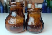 487 - Set of 2 Vintage Brown Amber Glass Screw Top Collectible Decorative Bovril Eire Bottles