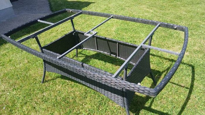 Patio table