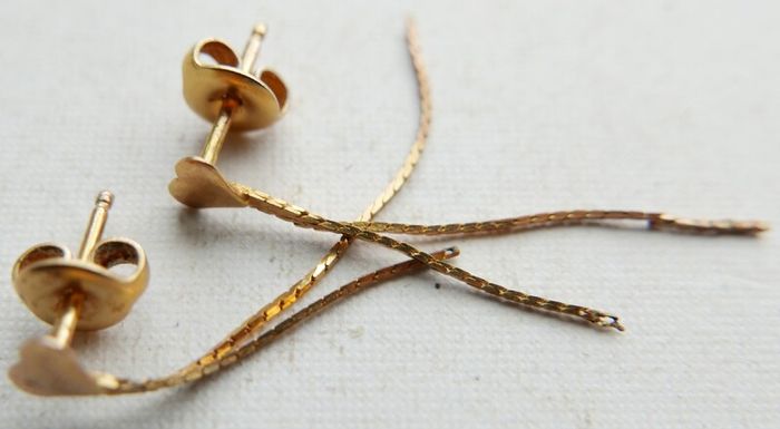 9ct Gold 375 Earrings 0,94g