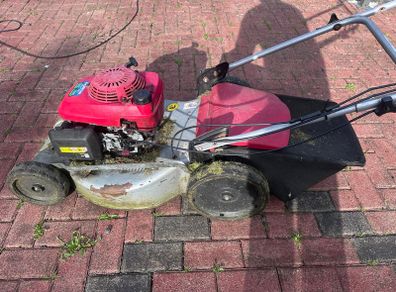 lawn mover Honda engine  self drive