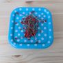 Prym magnetic pincushion with glass-headed pins Image 4
