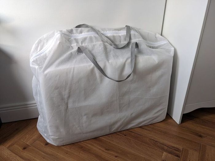 Chicco Next2Me Magic Co-Sleeper Crib (Cool Grey) - Great Condition in Travel Bag
