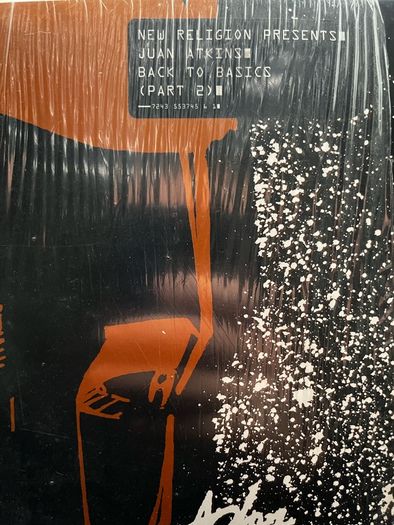 10e each Techno 12" vinyl