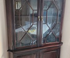 Mahogany Corner Unit / display cabinet