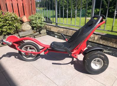 Red triker