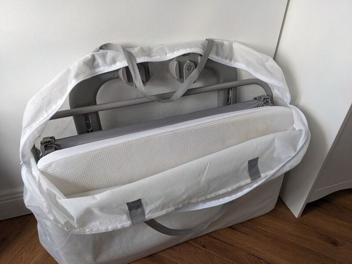 Chicco Next2Me Magic Co-Sleeper Crib (Cool Grey) - Great Condition in Travel Bag