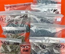 2000 Mixed size wood screws chipboard screws 4mm head (Brand New)