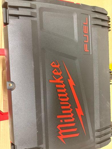 Milwaukee Gen 4 fid3 impact with box