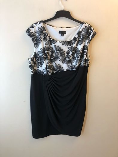 Dress (size 18W)