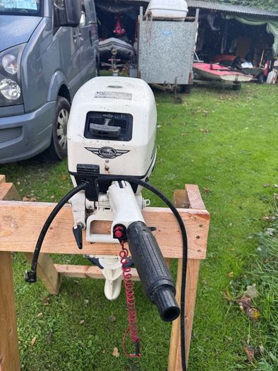 outboard engine