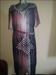 BNWT Genuine Sara Lindholm midi stretchy dress size UK22 EUR50 Postage included