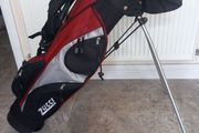 Zucci golf bag with stand.