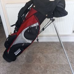 Zucci golf bag with stand.