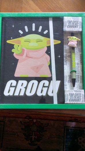Disney Mandalorian Grogu Notebook and pen set.