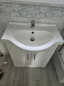 Vanity unit shower door shower tray