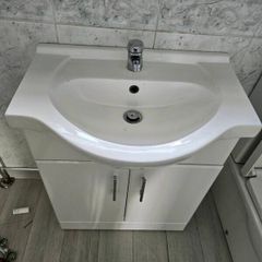 Vanity unit shower door shower tray