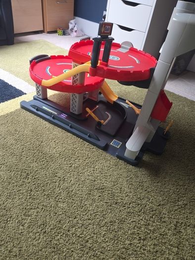 Toy Garage