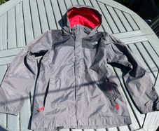 North Face Rain Jacket Children Size Medium Approx. Age 9-10 yrs