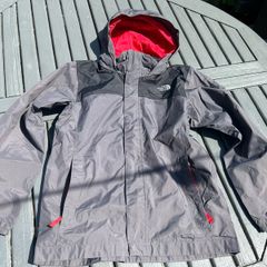 North Face Rain Jacket Children Size Medium Approx. Age 9-10 yrs