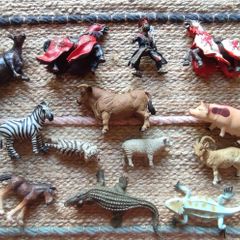 figurines