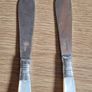 Late 1890' Antique Silver Plated & Mother of Pearl Jam Spoon and Butter Knives Image 4