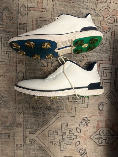 golf shoes