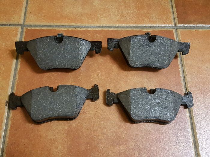 BMW E60 E61 Front Brake Pad Set