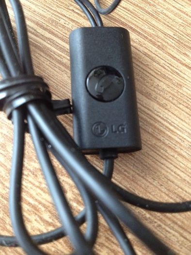 LG earphones
