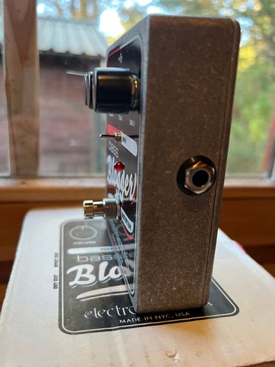 EHX Bass Blogger