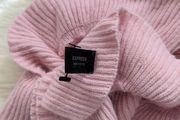 Pink ruffle scarf