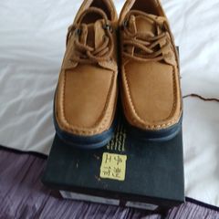 man's leather shoes