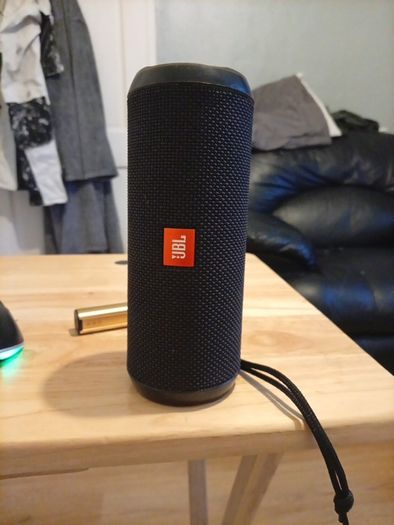 JBL flip 3