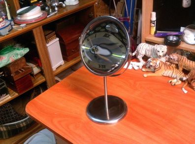 Vanity mirror