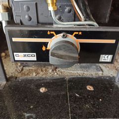 Gas fire insert