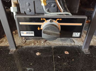 Gas fire insert