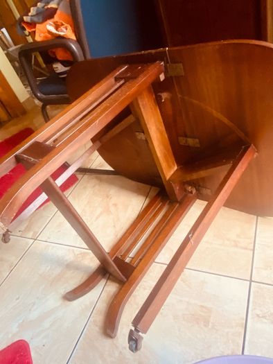 folding table