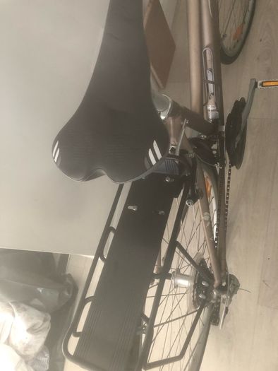 ladies Trek hybrid bike