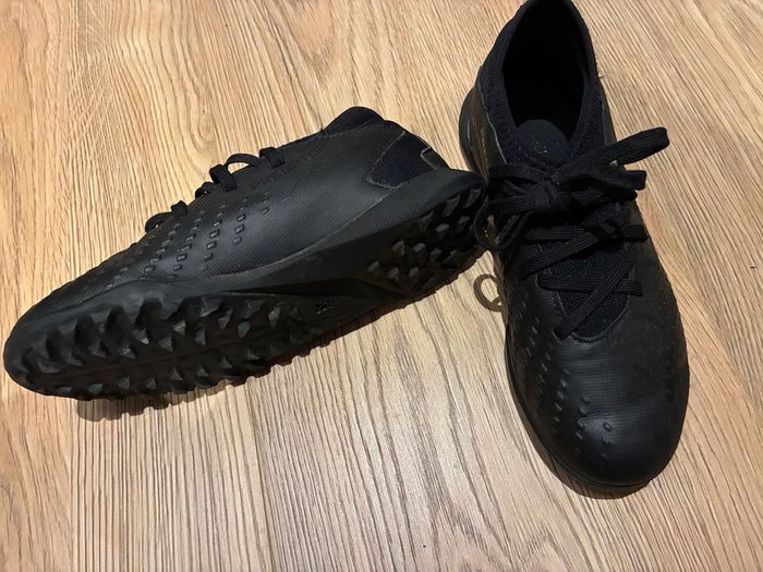Adidas Astro football boots size 2.5 (35)