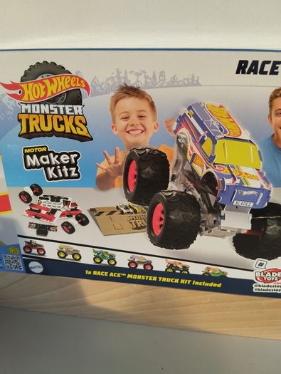 Hot Wheels Monster Trucks  Motor Maker Kitz 4x4 Monster Truck Kit