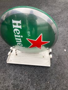 Heineken light up sign