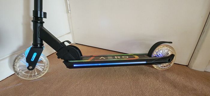 Kids scooter with lights