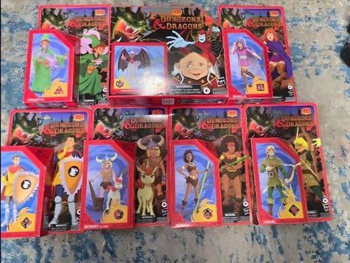 Dungeons and dragons figures 40th anniversary set