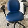 ergonomic office chair like new Image 3