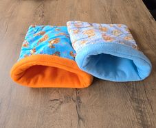2 Guinea Pig cozy sacks - Tiger and Bears