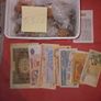 4.500 kg.coins and 9 banknotes Image 9
