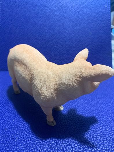 Leonardo Pig Figure