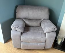 Electric recliner armchair