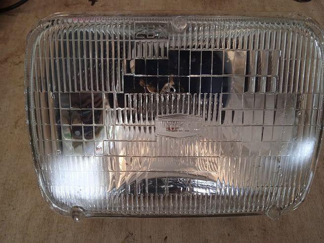Nissan Vanette left sealed beam