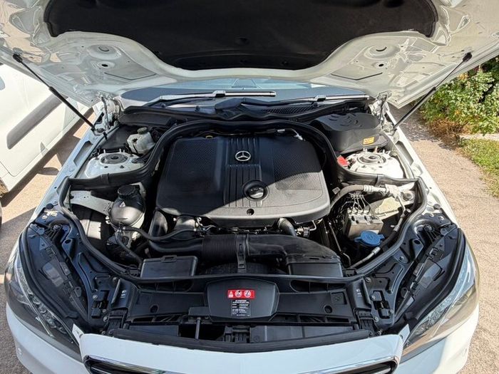 Mercedes Benz E220d