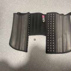 Waist trainer